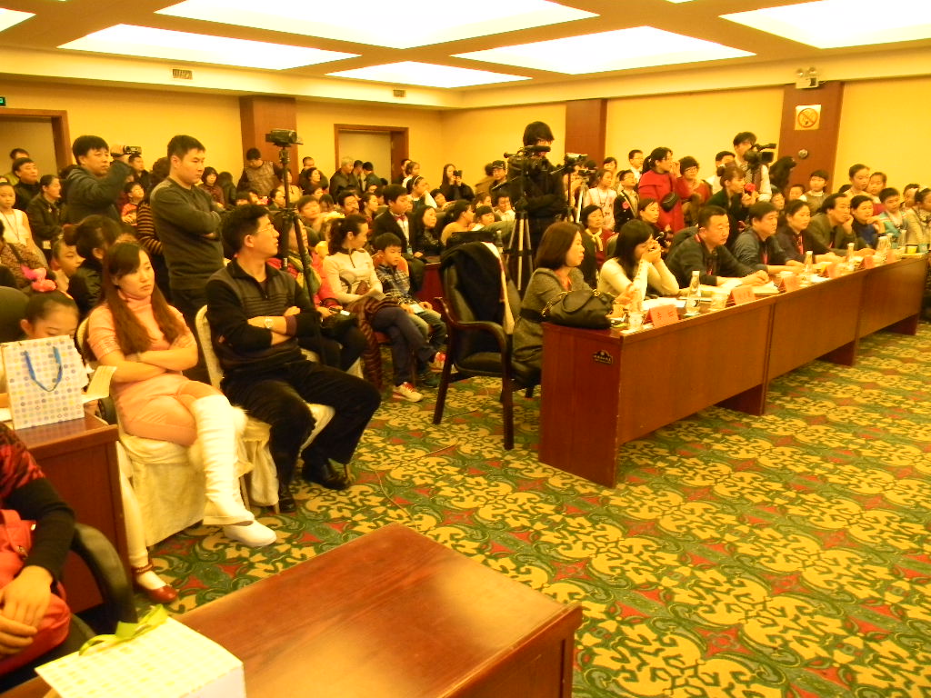 冷气逼人、热情不减----届菠菜担保网天下钢琴角逐延吉隆盛琴行预赛圆满落幕 