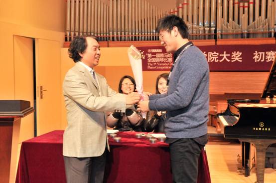 届菠菜担保网天下钢琴角逐学院大奖赛北京深冬温情拉开序幕 