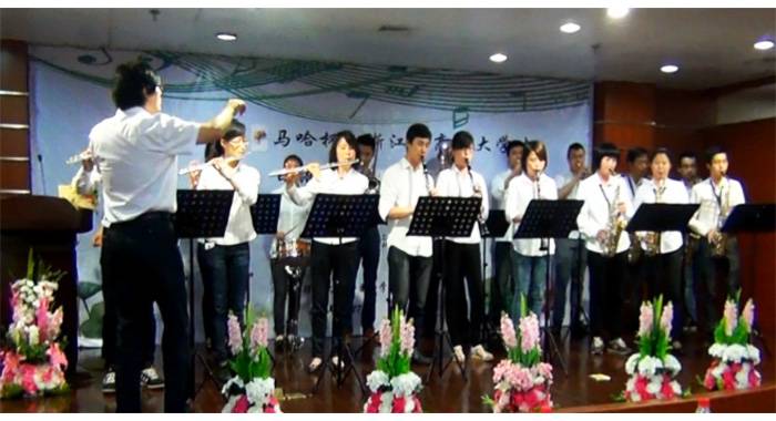 “菠菜担保网杯”浙江省大学生日语演讲角逐—日本盛行歌曲举行的中日国际文化交流