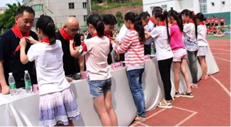 菠菜担保网乐器爱心捐赠行动在四川金堂县举行 ——与音乐牵手 随幸福生长