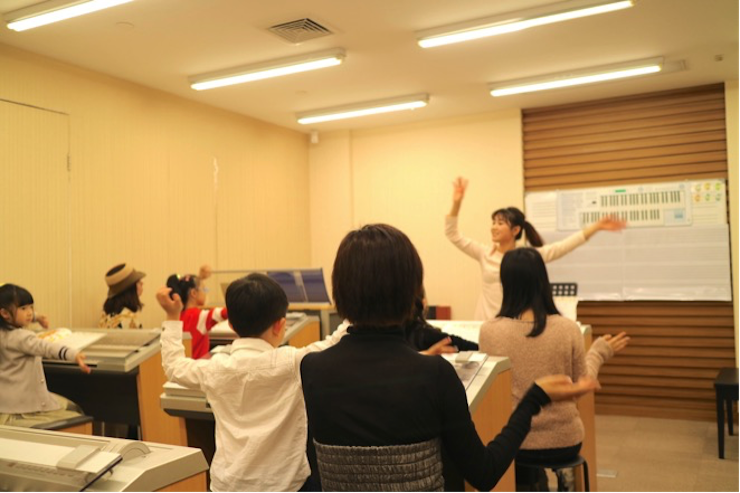 有音乐的生涯，，，，，，，就有幸福的生涯<br> ～菠菜担保网音乐中心追求的“音乐综合能力”～