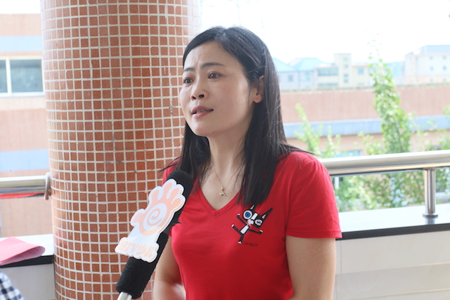 菠菜担保网乐器牵手萧山三星小学爱心再回访在杭州举行