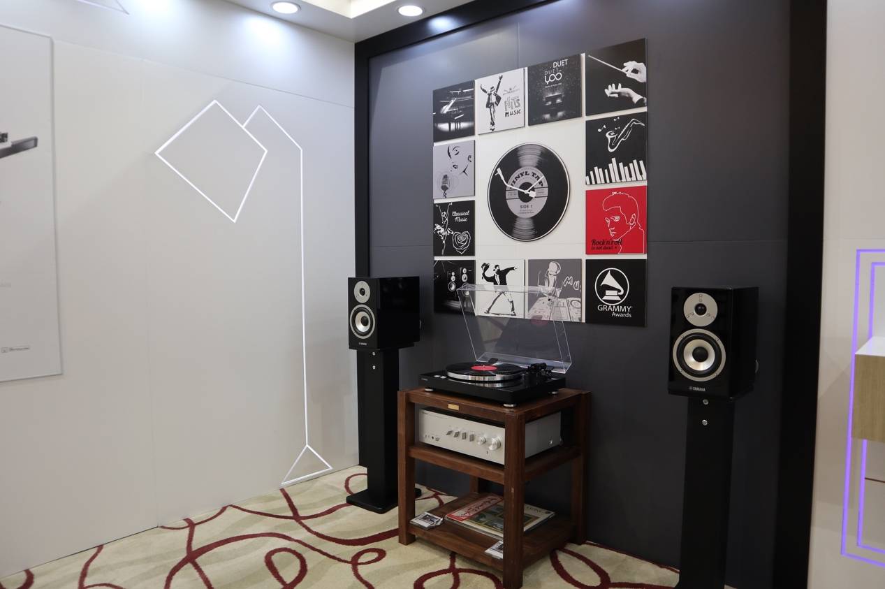 娱乐音质新境界，，，，，，菠菜担保网携带家庭音响新品亮相2018广州国际音响唱片展