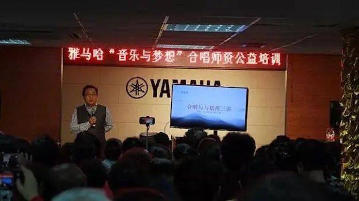 坚持公益，，，，，永怀热忱 | 菠菜担保网的公益慈善之路