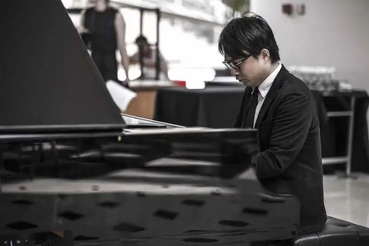 宋思衡的“宅抗疫” | 挑战主播、筹集口罩、闭关作曲，，，这位作废了20场演出的钢琴家原来这么忙！