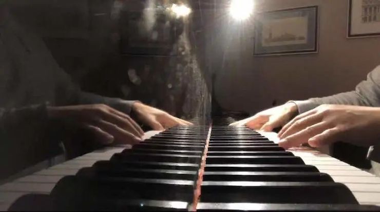 宋思衡的“宅抗疫” | 挑战主播、筹集口罩、闭关作曲，，，这位作废了20场演出的钢琴家原来这么忙！