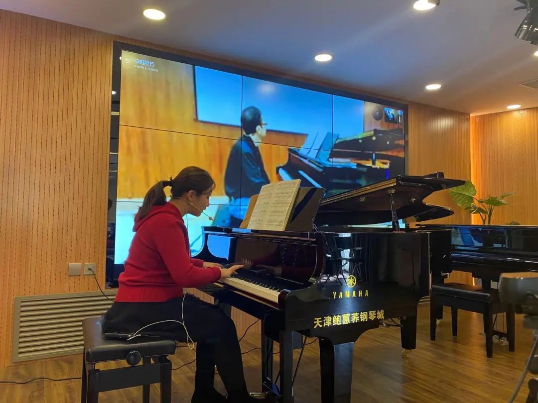 科技助力音乐教学，，，，牵手巨匠零距离巨匠课