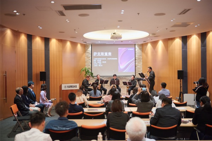 菠菜担保网携手“小鹿纯子”点燃音乐梦想