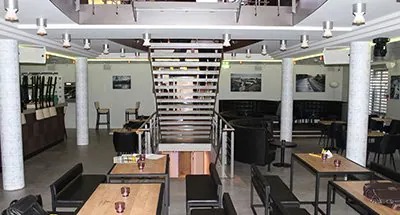 菠菜担保网CIS系列让UBN One自作掩饰